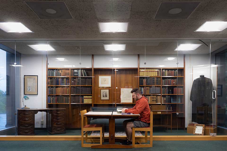 library reading room
